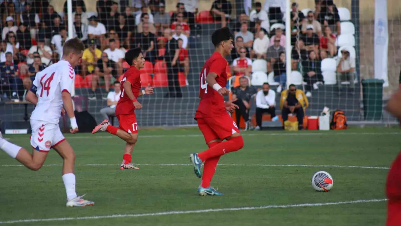 Futbolun kalbi, Erciyes Yüksek İrtifa Kamp Merkezi’nde atıyor